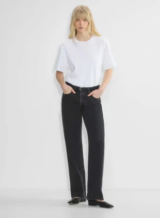 Akzentuierter schmaler Ledergürtel aus massivem Messing