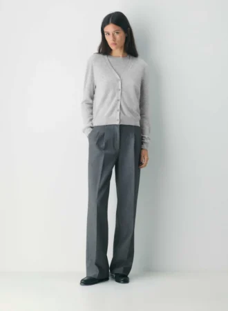 Bare Cashmere V-Ausschnitt-Strickjacke