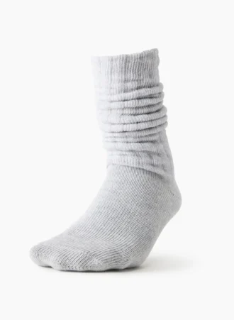 die besten slouchy crew socken aller zeiten 1 330x451 - Die besten Slouchy Crew Socken aller Zeiten