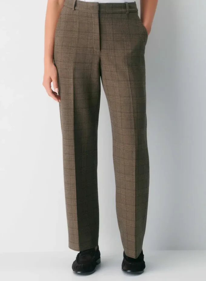 New Agency Curve-Fit Hose – (Re)ssential