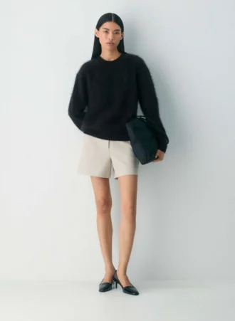 New Agency Mid-Thigh Short