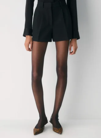 Plissierte Mini-Shorts – (Re)ssential