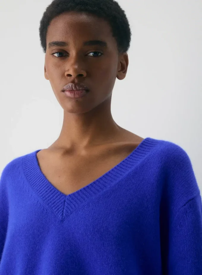 Plüschkaschmir-Pullover mit übergroßem V-Ausschnitt