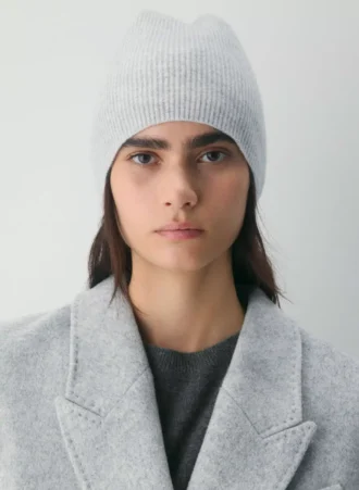 Slouchy-Mütze aus Kaschmir-Rippstrick
