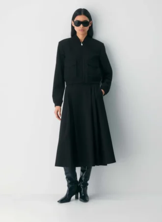 Succession Bomber – (Re)ssential