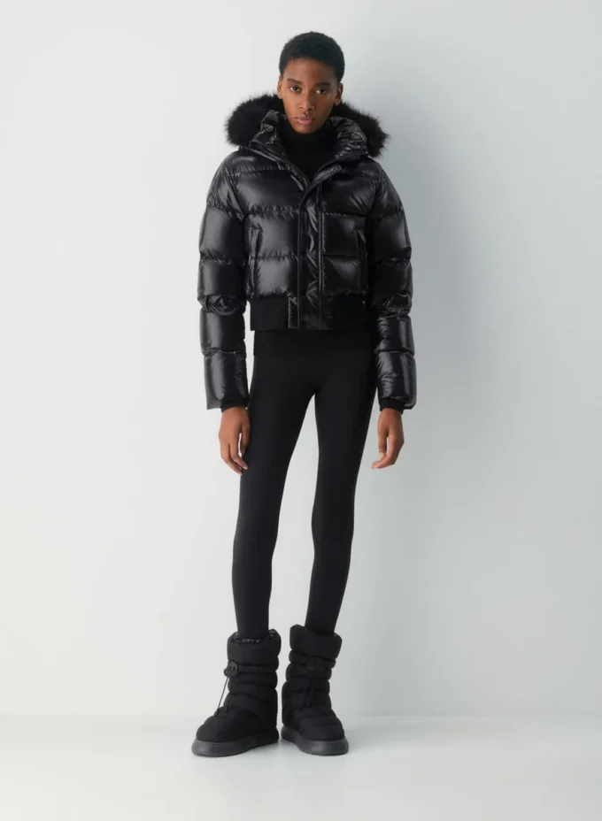 The Super Chalet Puff™ – Hi-Gloss