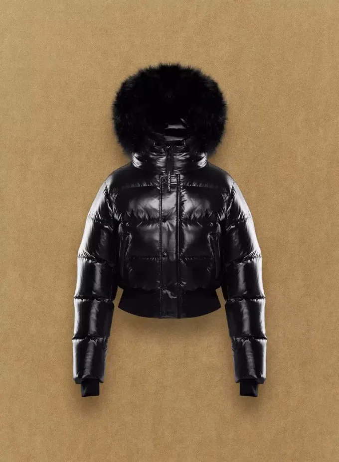 The Super Chalet Puff™ – Hi-Gloss